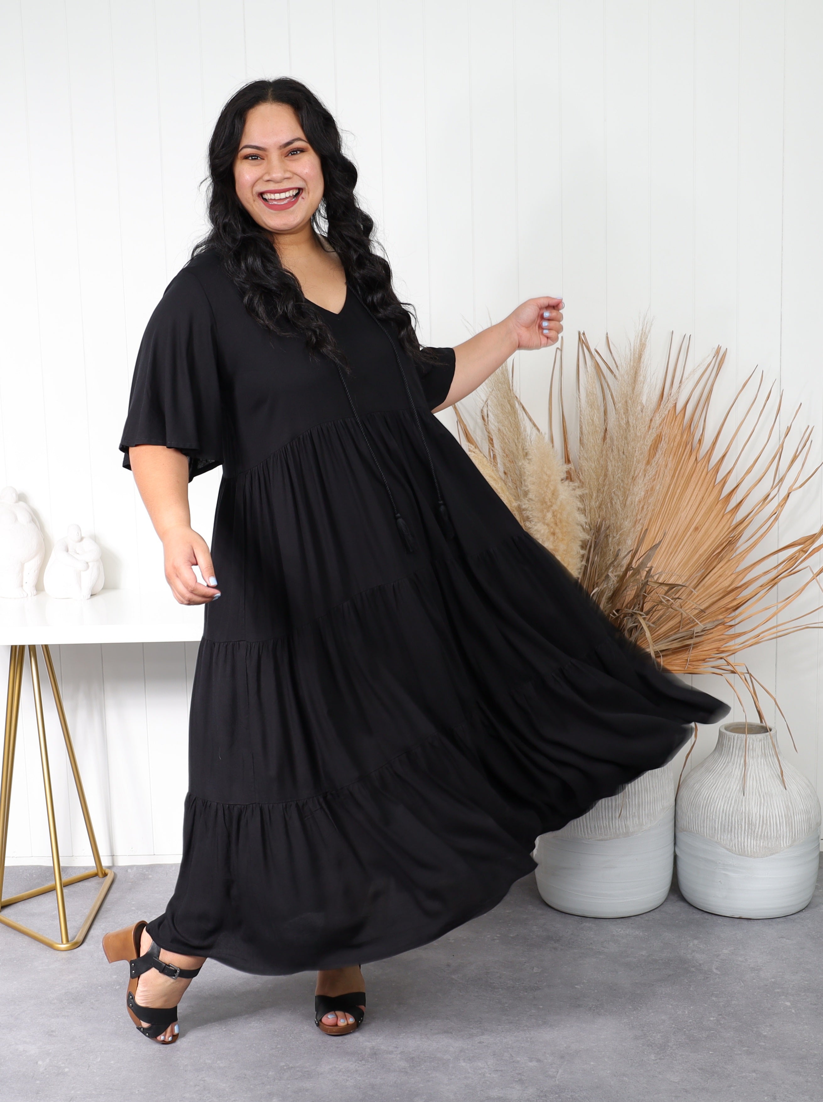 Isla Maree Florence Dress - Black  NZ Plus Size Women's Clothing – Isla- Maree